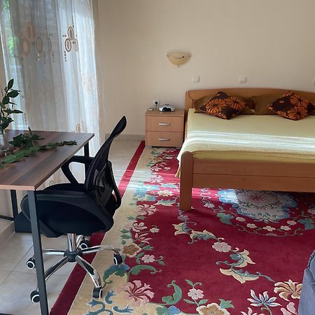 Villa Monte Boutique Apartments In ヘルツェグ・ノヴィ エクステリア 写真