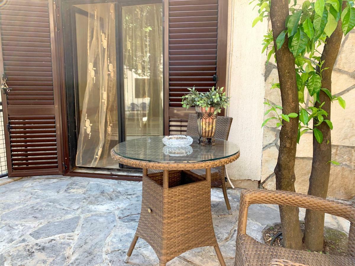 Villa Monte Boutique Apartments In ヘルツェグ・ノヴィ エクステリア 写真